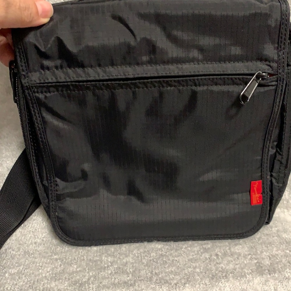 NOMADICS, Travel bag, plenty of space